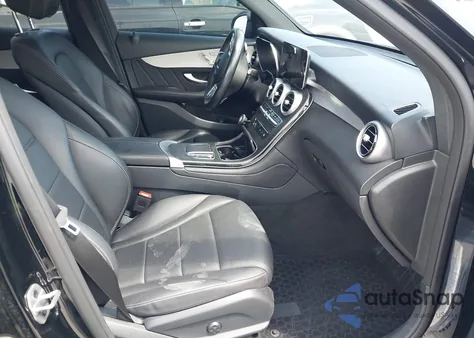 2022 Mercedes-Benz Glc 300 Suv z USA, uszkodzony, nr VIN W1N0G8DBXNV370574